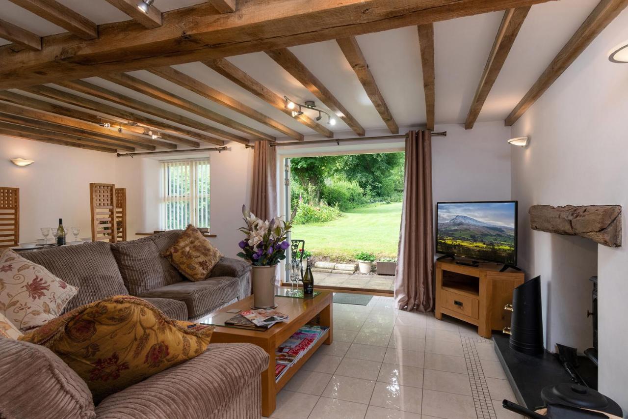 Finest Retreats - The Cottage - Luxury 1 Bed Cottage Rhydymwyn المظهر الخارجي الصورة